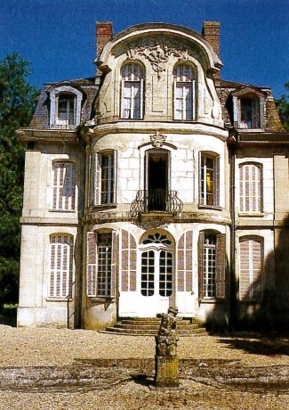 Château de Morsan homlokza
