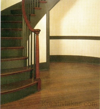 A lépcső színei kiemelik az elemek, kiegészítők formáit
