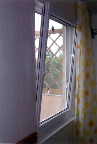 Bukó-nyíló ablakok zárható kilincse